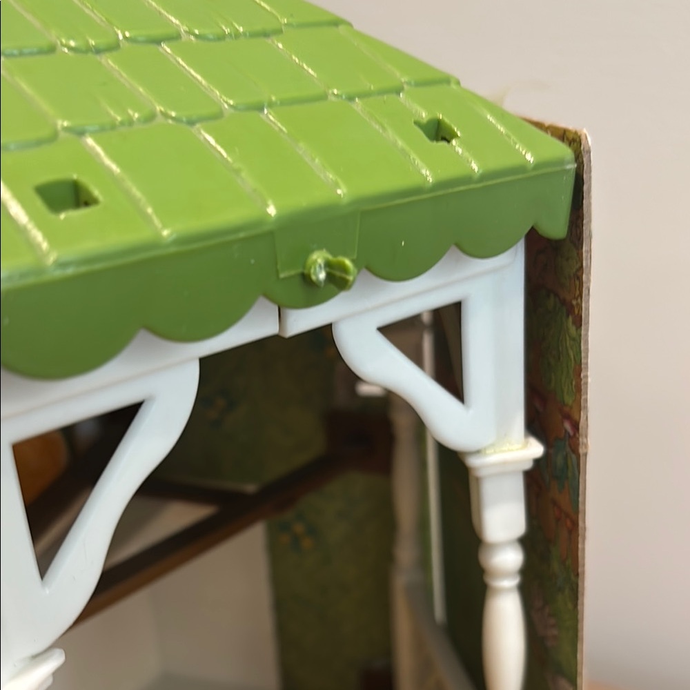 Holly Hobbie Gazebo Playset with Doll - Picture 5 of 9